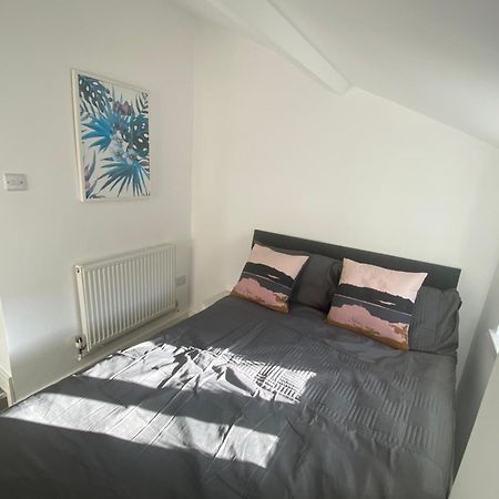 Rhondda Valleys With Breathtaking Riverside Views Llwynypia Luaran gambar