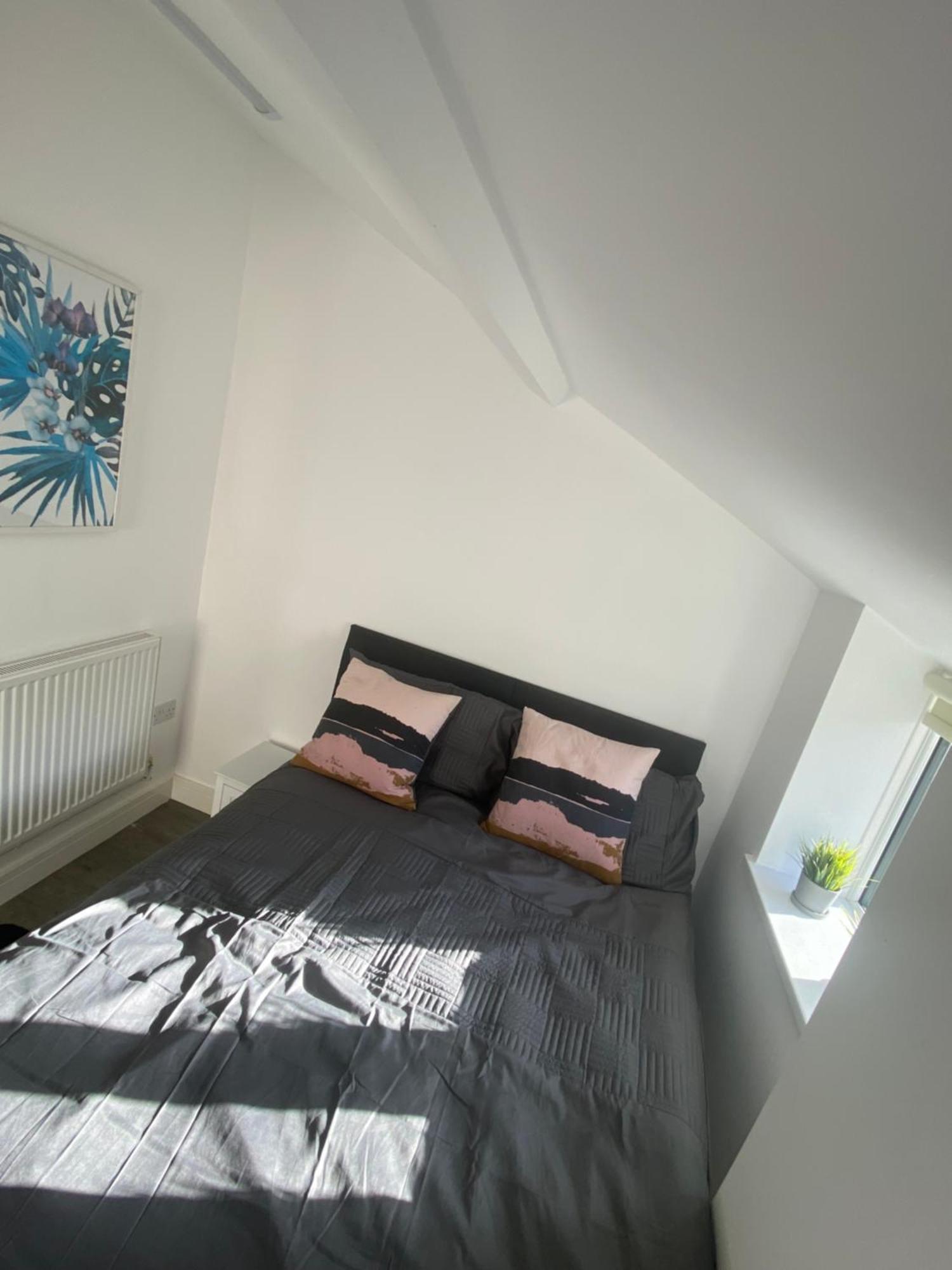 Rhondda Valleys With Breathtaking Riverside Views Llwynypia Luaran gambar